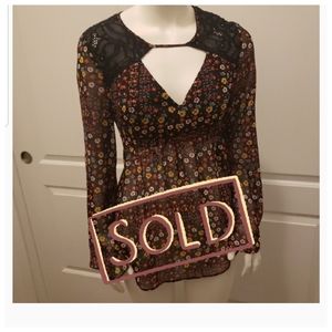 New with tags! BCBG GENERATION Blouse Size 4